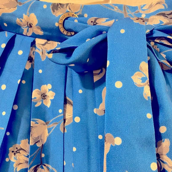 ✨Host Pick✨ Allover Pleated Floral Flutter Skirt - Picture 8 of 9